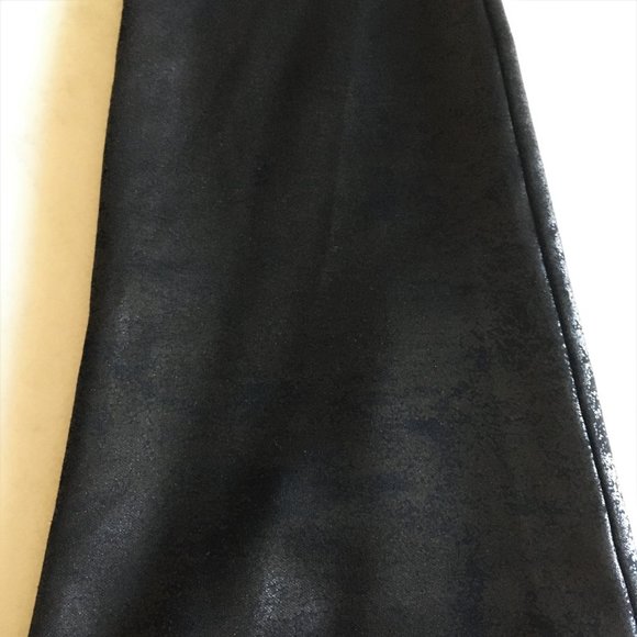 πββ¬ Hue Black Metallic Foil Faux Leather Leggings β L - Picture 4 of 9